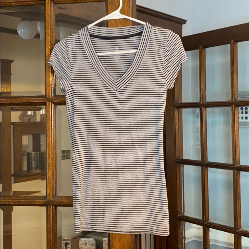 V neck t shirt